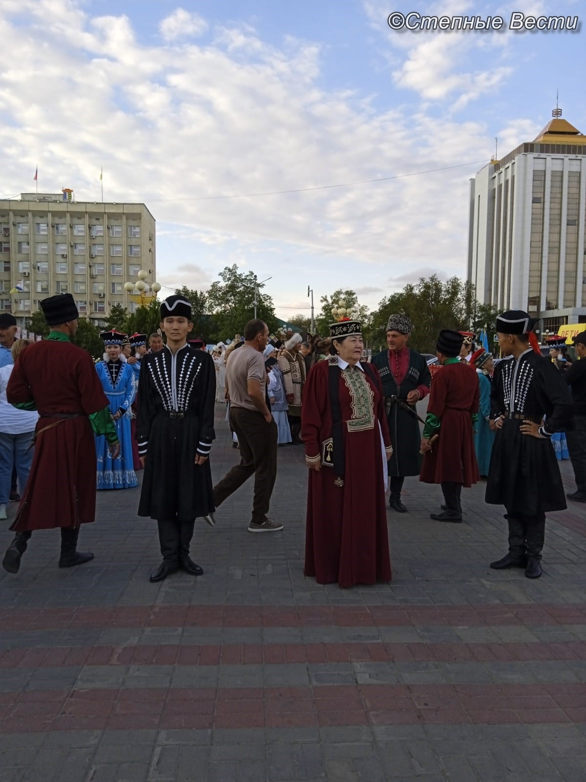 Фестиваль на земле потомков «Джангара» – Степные вести