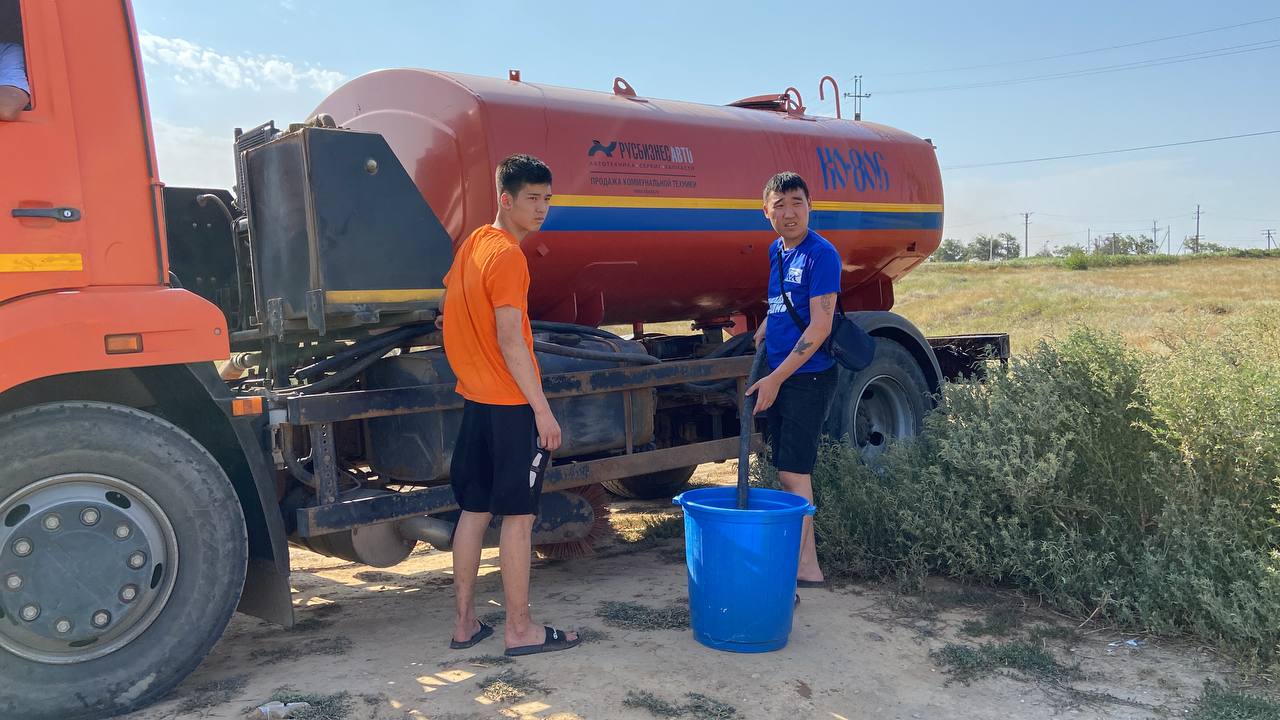 Жители столицы Калмыкии могут обратиться по вопросам воды на “горячую  линию” – Степные вести