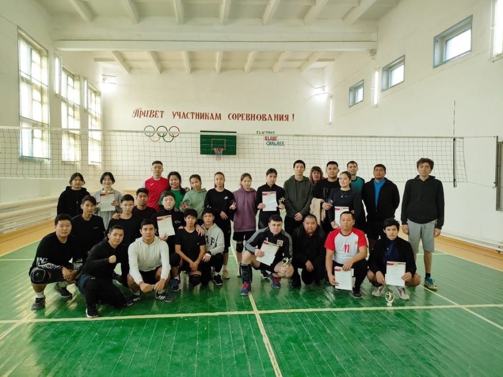 Волейболисты из трех районов Калмыкии состязались в Яшкуле