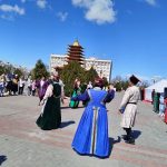 В Калмыкии сегодня второй день Фестиваля тюльпанов