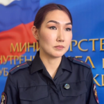 Жительница Калмыкии под видом полицейского обманула пенсионерку