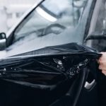 В Калмыкии продолжается мероприятие «Чистые стекла»