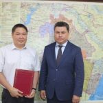 Главврачу детского медцентра Калмыкии вручили ведомственную награду