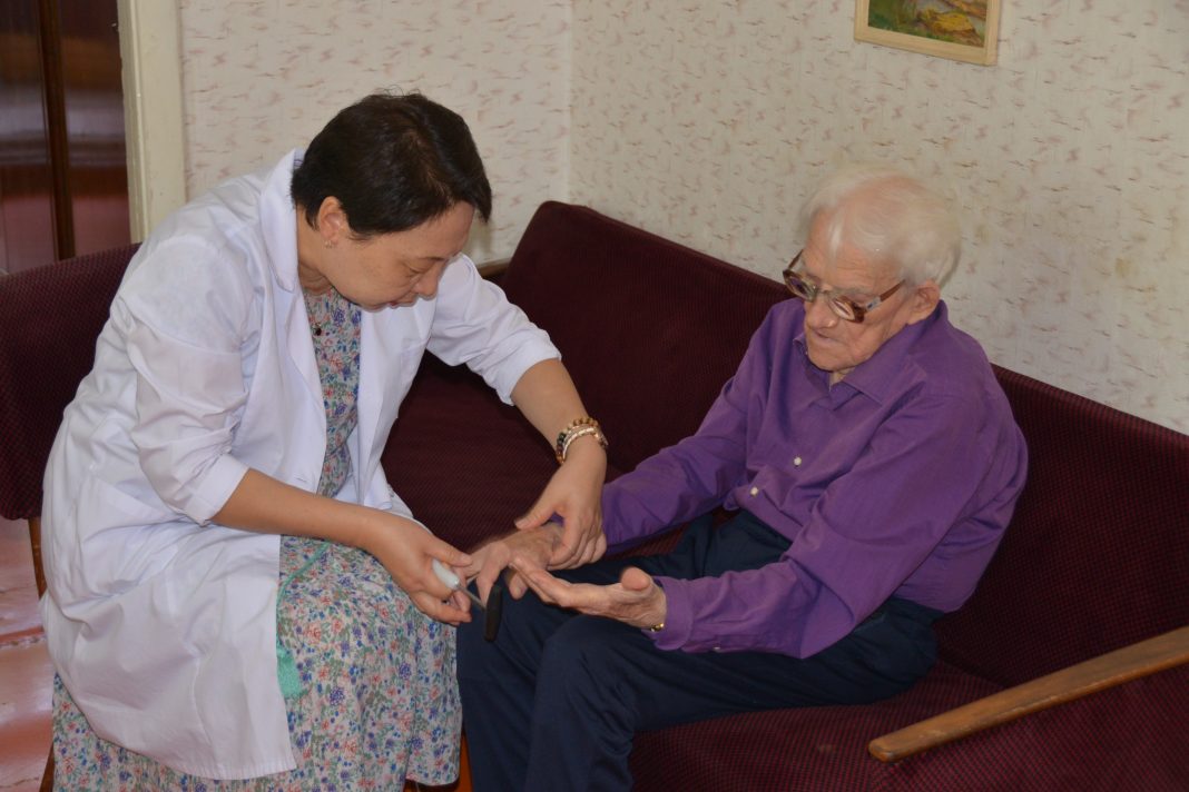 медицинское обслуживание ветеранов. ветеран медицина. диспансеризация ветеранов. диспансеризация ветеранов. диспансеризация ветеранов репортаж.