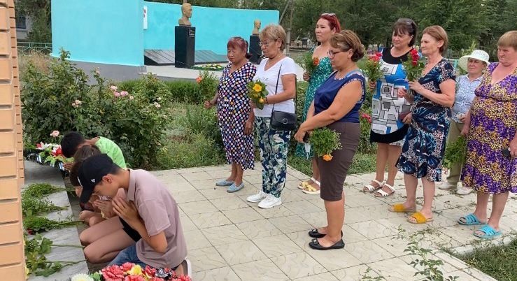На родине трех Героев в Калмыкии почтили память офицера российского флота