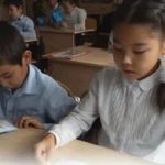 Многодетные семьи Калмыкии получат выплату к школе