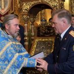 Священника из Калмыкии наградили медалью за спасение ребенка