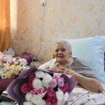 Жительницу Калмыкии поздравили с 97-летием