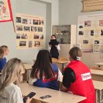 Молодежь посетила связанные с Номто Очировым места в Элисте