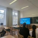 Школьникам Калмыкии рассказали о выборе профессии