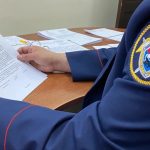 Чиновников Калмыкии обвиняют в получении крупной взятки