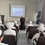 В Калмыкии студентам рассказали о связи религии и медицины
