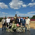 В райцентре Калмыкии открыли памятник композитору Аркадию Манджиеву 