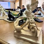 В Калмыкии обсудили обновление памятных объектов