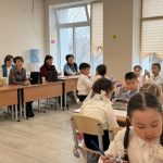 В Калмыкии обсудили обучение младших школьников 