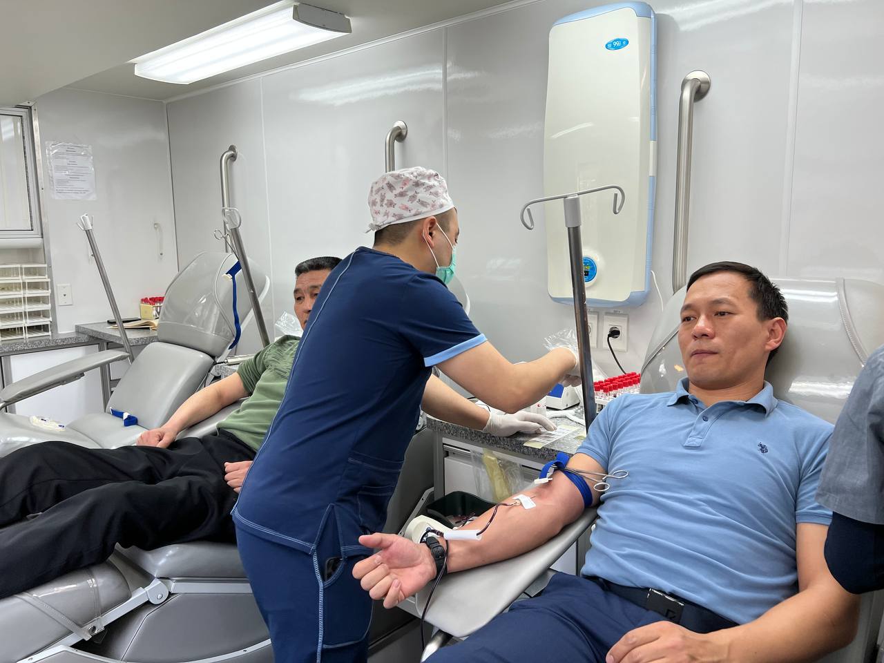 Станция переливания элиста. Станция переливания элиста. Станция переливания элиста. Пациент. Станция переливания элиста.