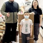 Юному спортсмену вручили подарок от Главы Калмыкии 