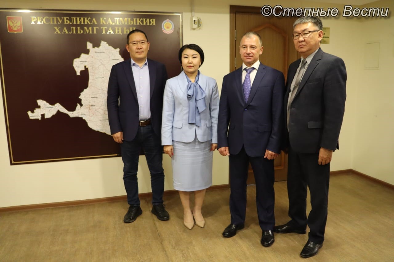 Министр калмыкии. Heilongjiang International University. Компании Дальний Восток. Пространство дальнего Востока. Якутск центр культура.