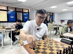 В Калмыкии проходит детский шахматный турнир Сергея Карякина