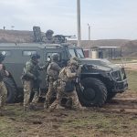 Бойцы спецназа Росгвардии Калмыкии провели антидиверсионные учения