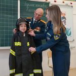 Школьникам Элисты рассказали о гражданской обороне и правилах безопасности