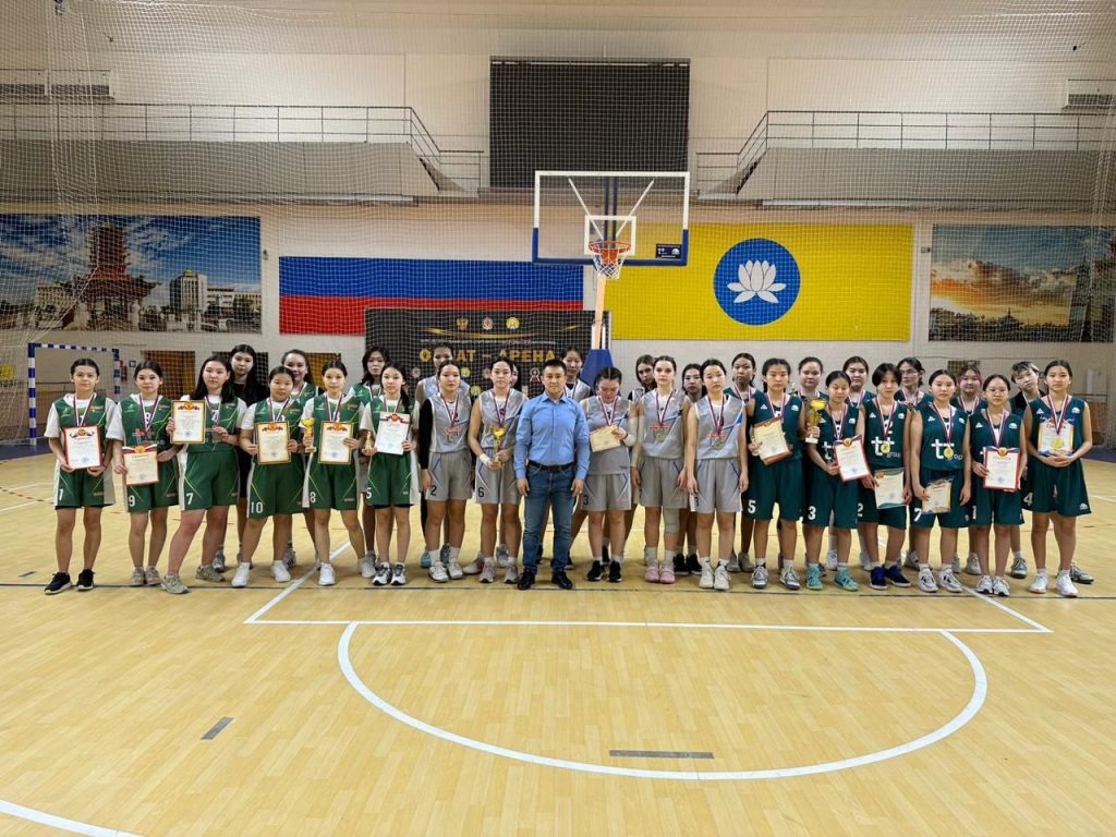 В Калмыкии прошло первенство по баскетболу 