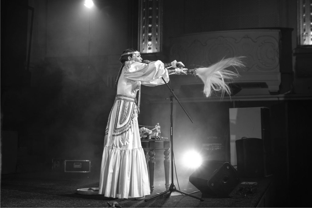 Певица из Якутии даст концерт в столице Калмыкии