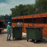 В столице Калмыкии массово обновляют мусорные контейнеры