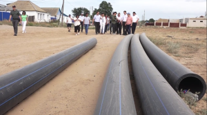 Глава Калмыкии Бату Хасиков:  Долгожданная реконструкция водопроводной сети решит, наконец, главную проблему лаганцев