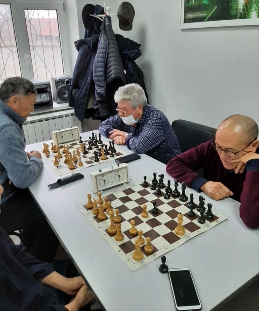 Старшее поколение Калмыкии показало свои навыки в шахматах
