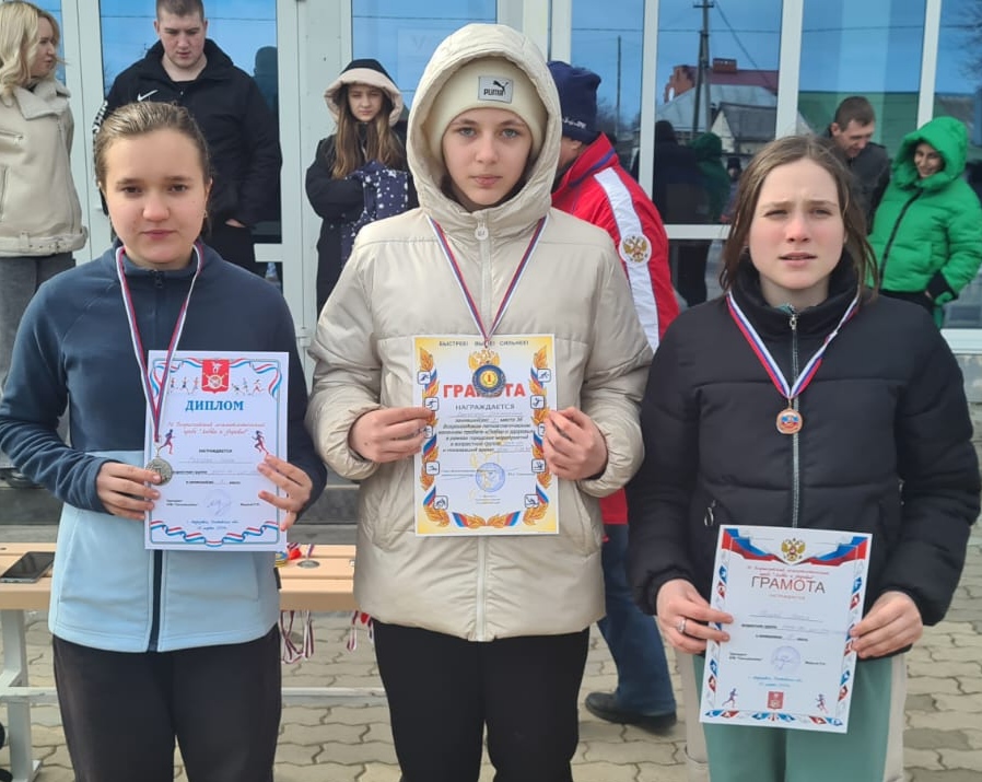 Спортсмены из Калмыкии вернулись с наградами из Морозовска